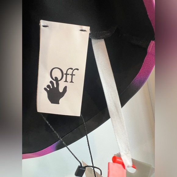 Off-White Shirt - Picture 8 of 8